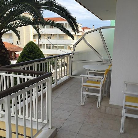 Iris Hotel Nea Kallikrateia Extérieur photo