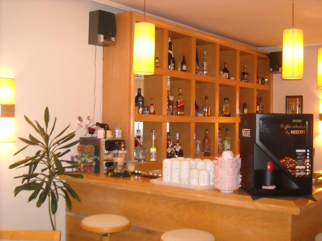 Iris Hotel Nea Kallikrateia Extérieur photo