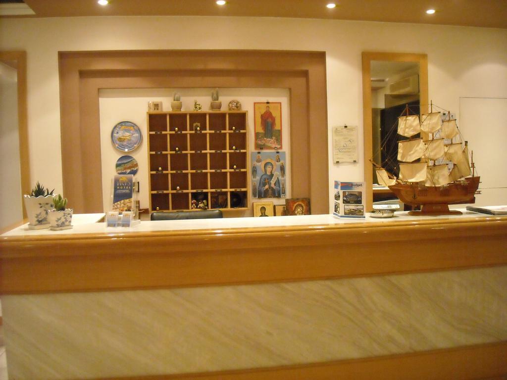 Iris Hotel Nea Kallikrateia Extérieur photo