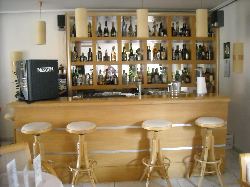 Iris Hotel Nea Kallikrateia Extérieur photo