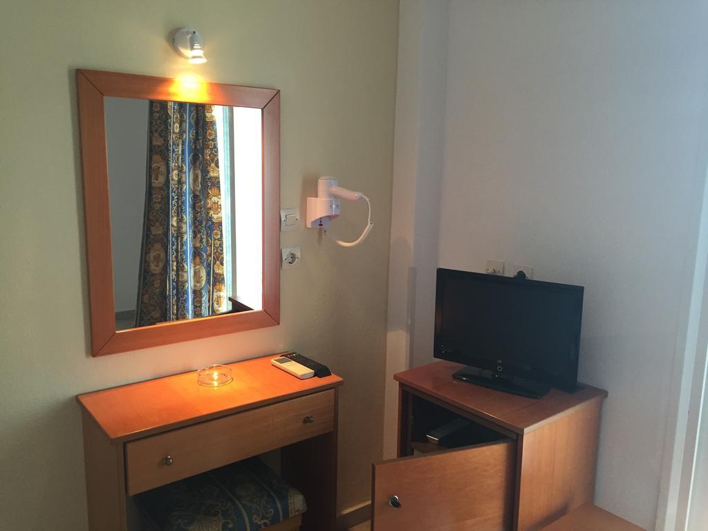 Iris Hotel Nea Kallikrateia Extérieur photo